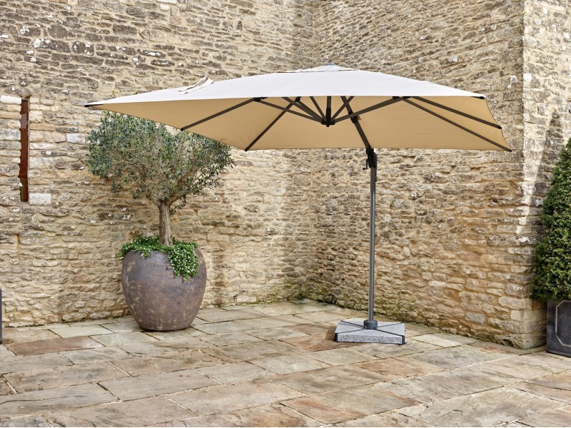 Garden Accessories & Parasols