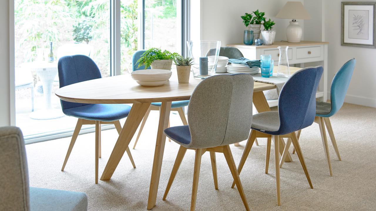 Contemporary Dining Room Tables And Chairs : Contemporary Dining Room Sets Wild Country Fine Arts : Though most dining room table sets come with a table and matching chairs, many variations of modern formal dining room sets are available at luxedecor.